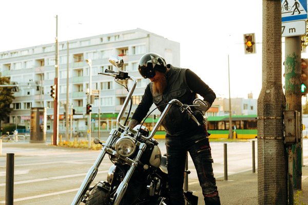 Wie kann man die Geräuschreduzierung von Fahrzeugreifen maximieren?